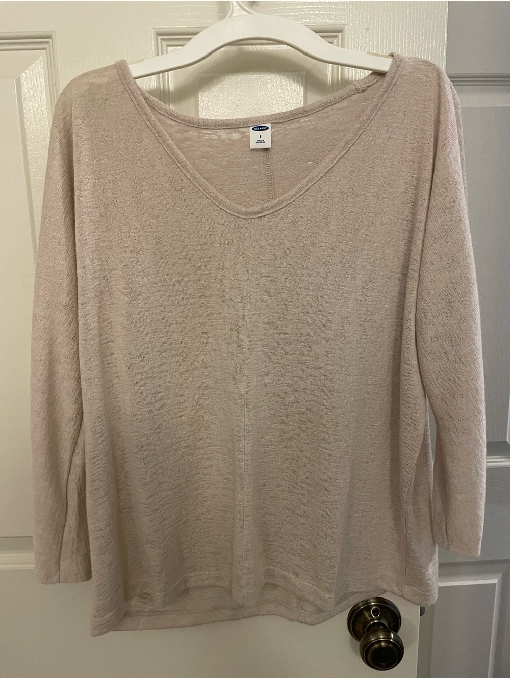 Old Navy beige lightweight sweater size S